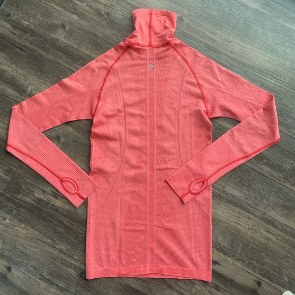 Lululemon Swiftly Tech Turtleneck Long Sleeve - Picture 2 of 10